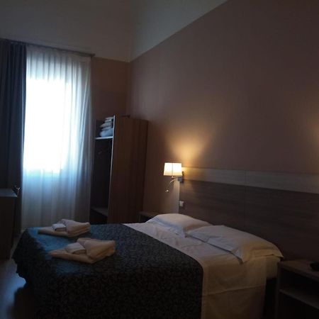 Hhb Hotel ฟลอเรนซ์ ภายนอก รูปภาพ