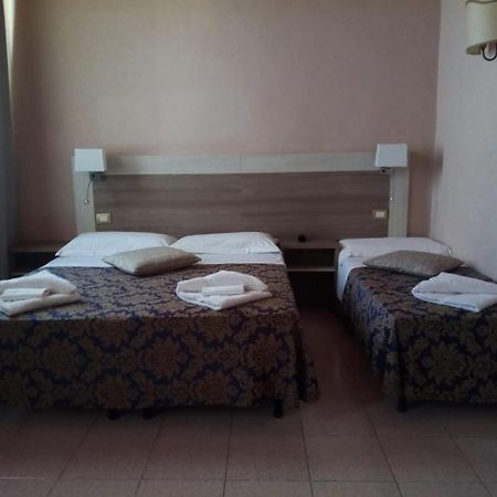 Hhb Hotel ฟลอเรนซ์ ภายนอก รูปภาพ