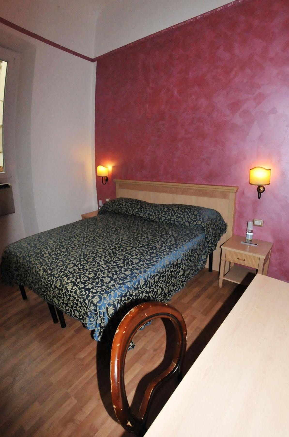 Hhb Hotel ฟลอเรนซ์ ภายนอก รูปภาพ